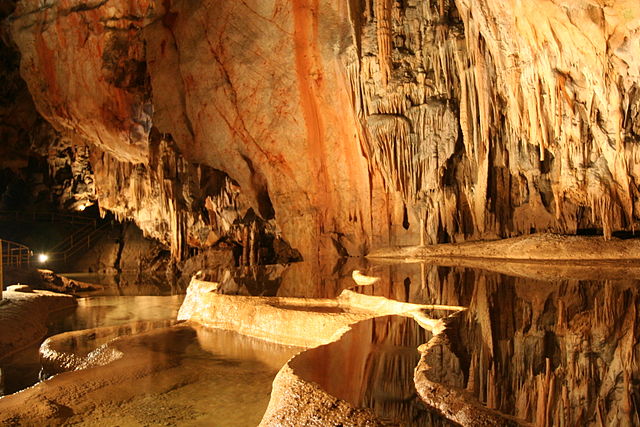 grottes d'arcy 1